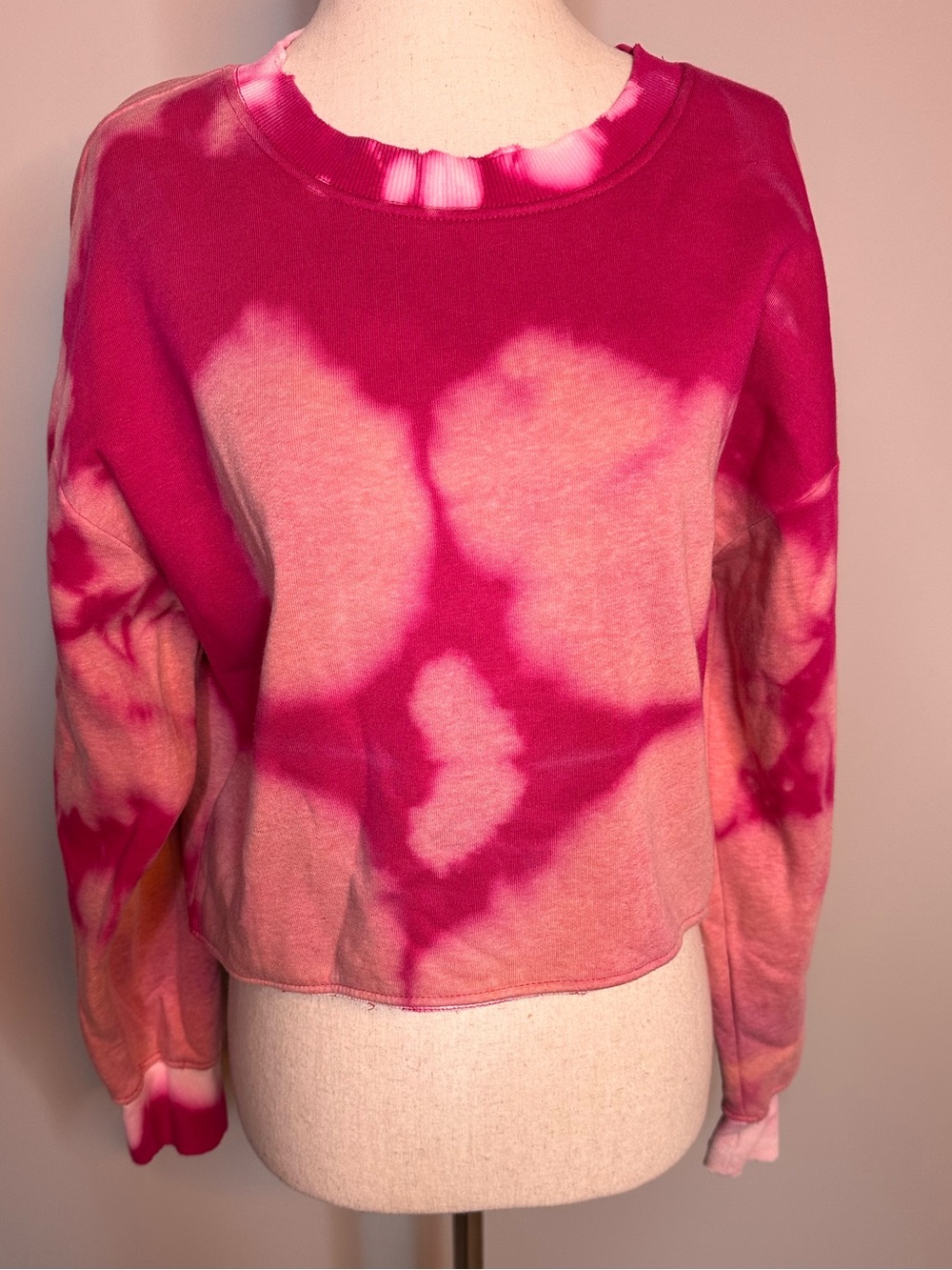 Sz M Zara Tie Dye pink crew neck sweatshirt cropped